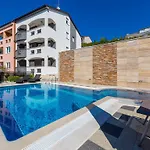 Appartement Livaja *