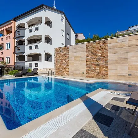 Apartment Livaja *