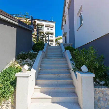 Livaja Apartment *